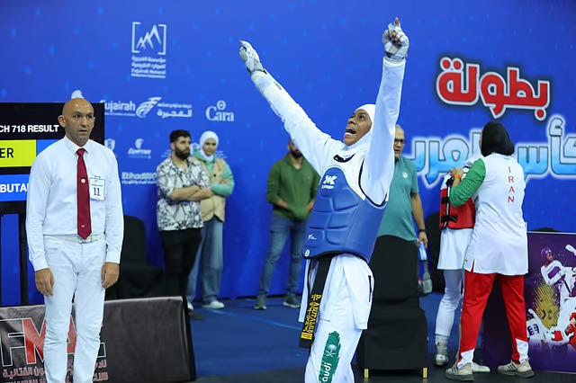 بذهبيتين .. “دنيا أبو طالب”بطلة العرب والفجيرة