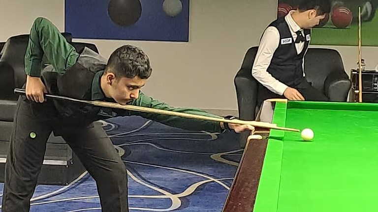 لاعب الأخضر “القباني” يتأهل لدور الـ 16.. في بطولة آسيا للسنوكر