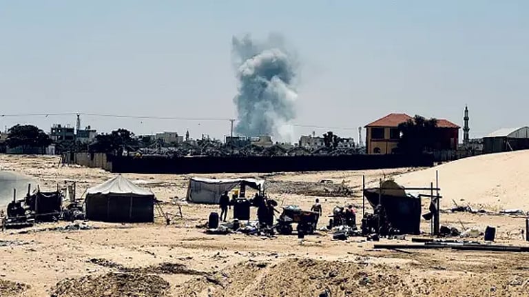 خرق جديد للاتفاق.. ثلاثة شهداء في قصف إسرائيلي على رفح