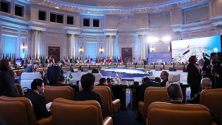 القمة العربية.. السيسي: “لن نشارك في أي ظلم تاريخي يقع على الشعب الفلسطيني”