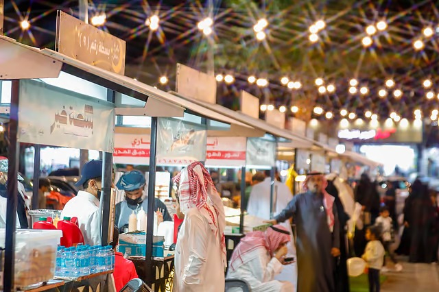 “بسطة خير”.. نجاح قياسي يُعزز ريادة الأعمال ويُنظّم عمل الباعة المتجولين