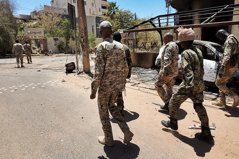 “الجيش السوداني” يسيطر على سوق رئيسية في أم درمان ويوسّع نفوذه في العاصمة