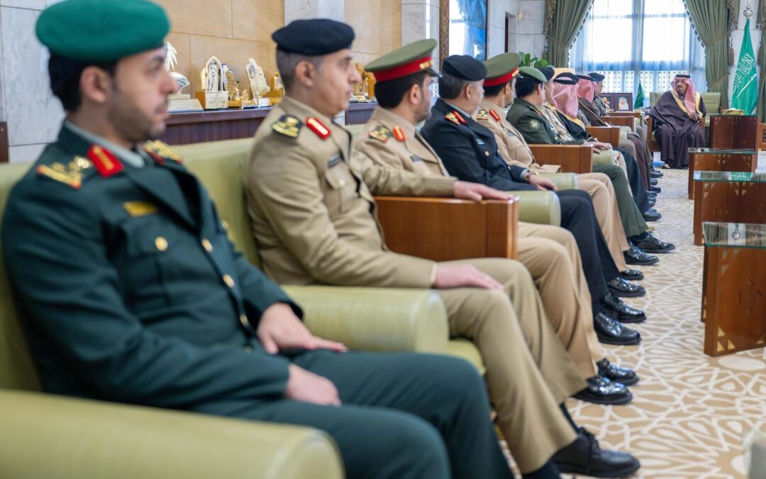 أمير منطقة الرياض يستضيف مديري فروع القطاعات الحكومية