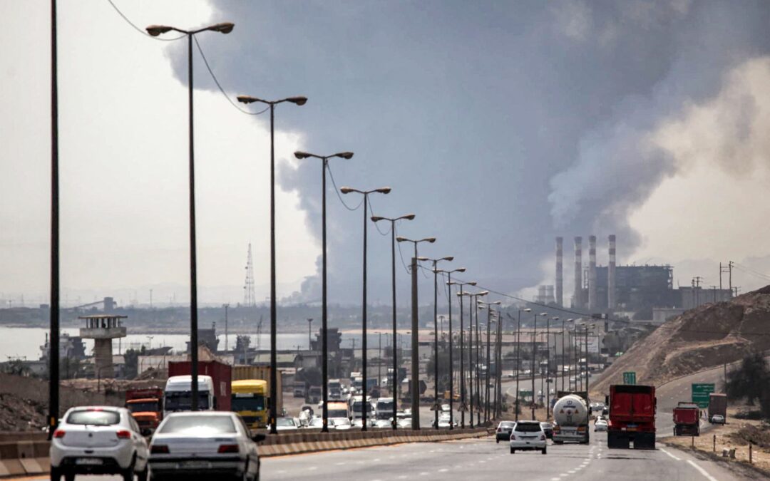 ارتفاع حصيلة انفجار ضخم بميناء جنوبي إيران إلى 25 قتيلا