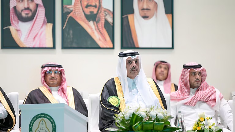 “بن عياف” يرعى حفل تخريج الدفعة 22 بجامعة الملك سعود للعلوم الصحية