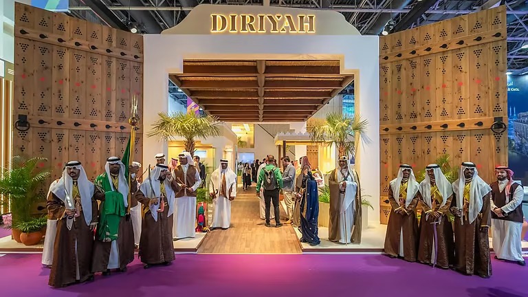 “الدرعية” تخطف الأنظار في سوق السفر العربي بطموح 50 مليون زيارة سنويًا
