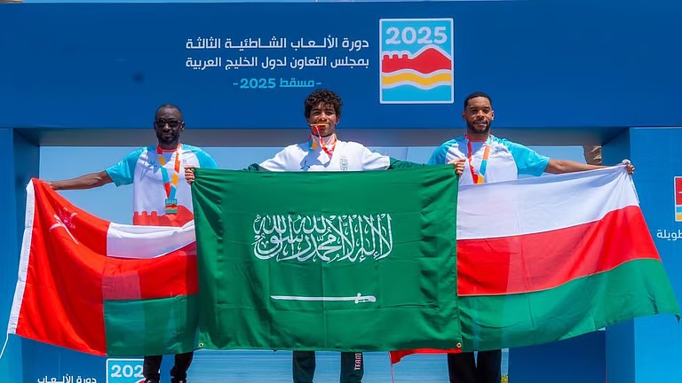 “الزاكي” يهدي المملكة ذهبية تاريخية في “الألعاب الشاطئية”