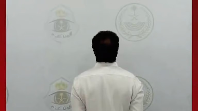 القبض على مواطن كسر زجاج مواقف حافلات بالرياض