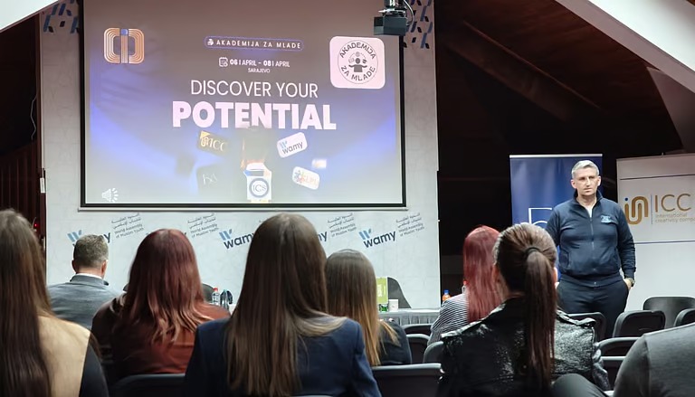 “الندوة العالمية” تُنظِّم دورة تأهيلية لاكتشاف مواهب الشباب في البوسنة والهرسك