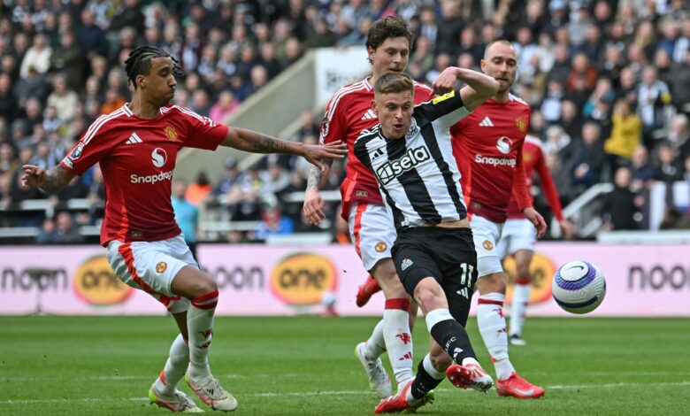 “نيوكاسل” يكتسح شباك مانشستر يونايتد برباعية