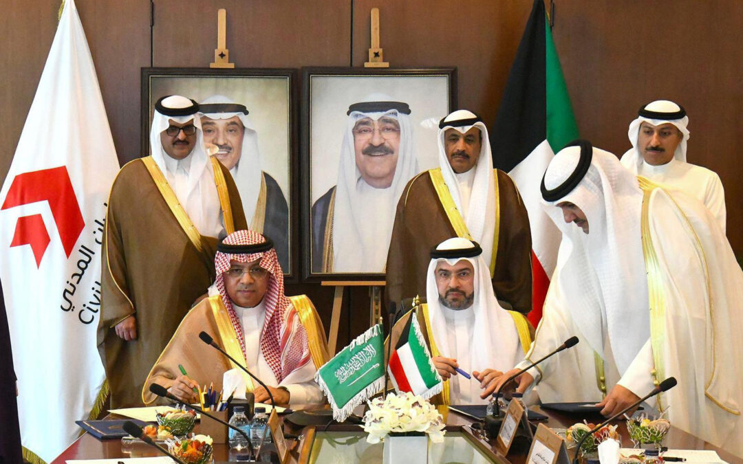 المملكة والكويت توقّعان مذكرة تفاهم في مجال الطيران المدني