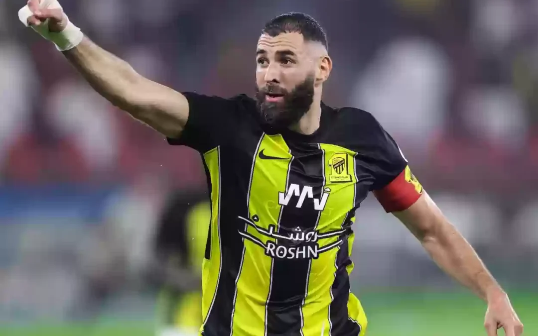 20 ألف ريال.. «الانضباط» تغرم بنزيما لاعب الاتحاد