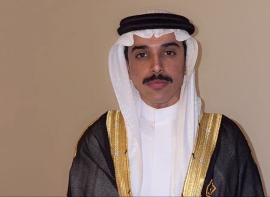 عامر آل شلوان يتخرج مع مرتبة الشرف من كلية العلوم الطبية