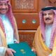 رسالة خطية من خادم الحرمين لملك البحرين لحضور القمة الخليجية الأمريكية في الرياض