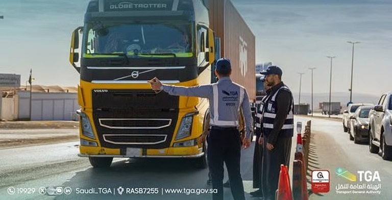 الفرق الرقابية ترصد 44059 مخالفة في النقل البري خلال شهر أبريل الماضي