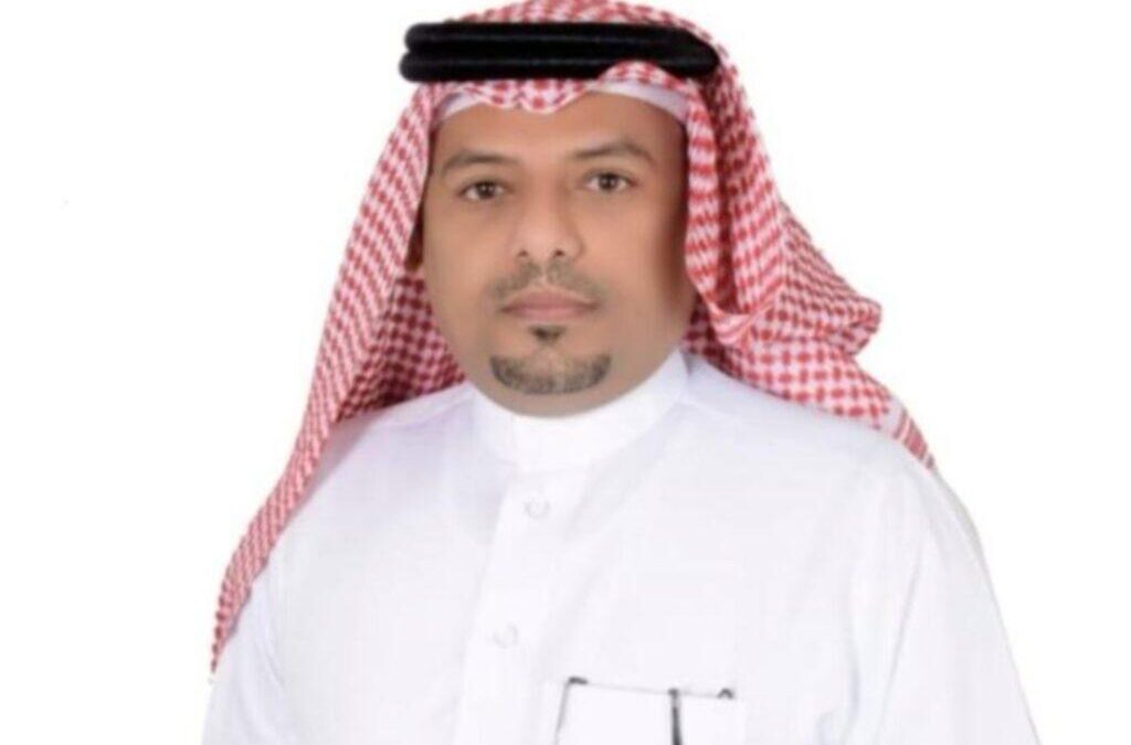 رئيس جمعية «مرفأ» الصفحي يودع أمير جازان بكلمة «وفاء»  