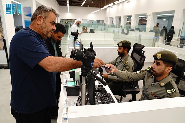 جوازات منفذ حالة عمار تستقبل حجاج الأردن