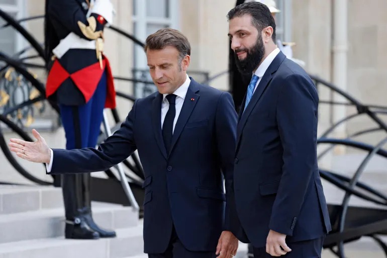 الشرع من فرنسا: مفاوضات غير مباشرة مع إسرائيل لتهدئة الأوضاع