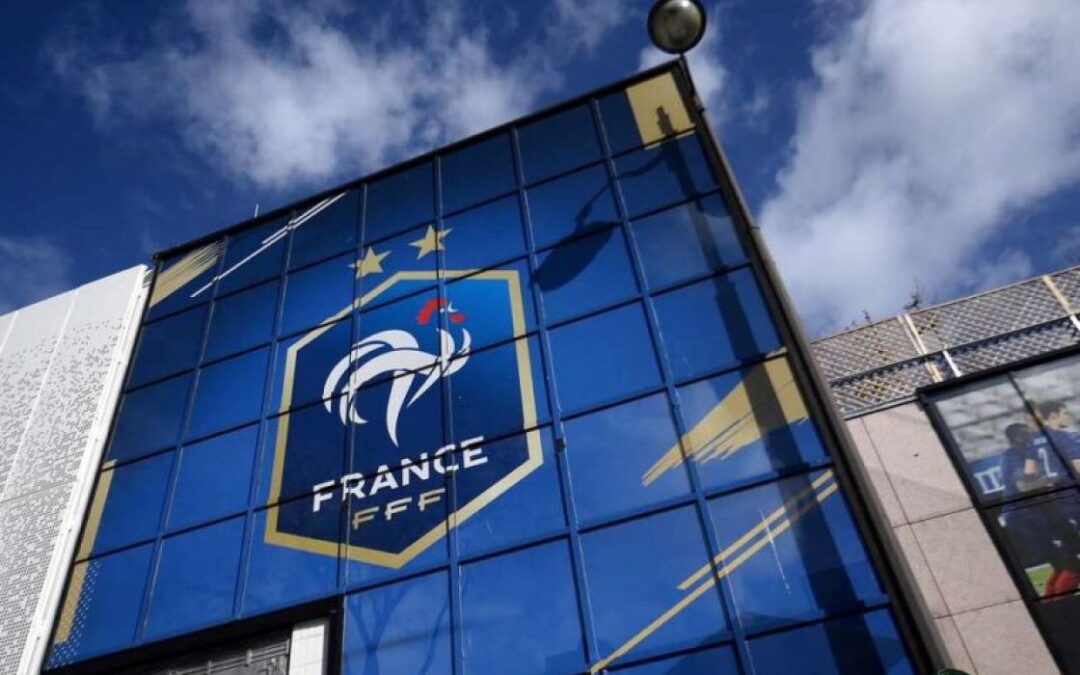 “الاتحاد الفرنسي لكرة القدم” يتطلع لمحاكاة نموذج الدوري الإنجليزي الممتاز