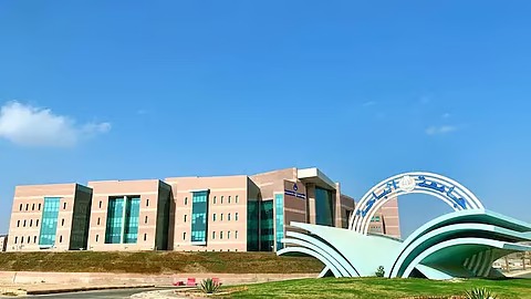 بجامعة الباحة.. فتح باب التقديم للمنح الدولية عبر منصة “ادرس في السعودية”
