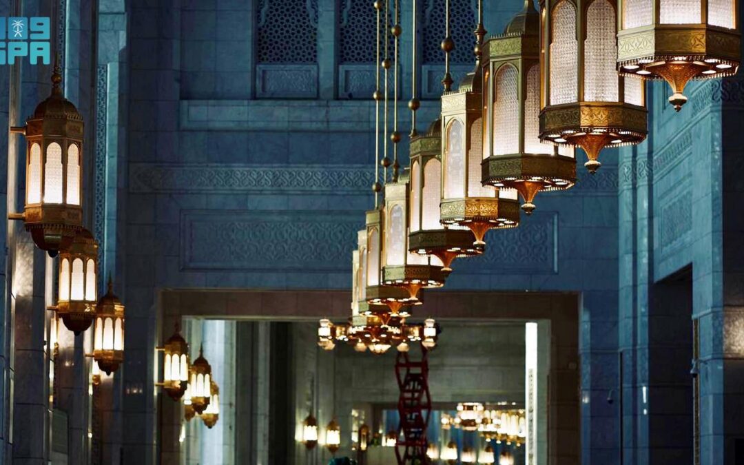 أكثر من “120 ألف” وحدة إنارة بالمسجد الحرام