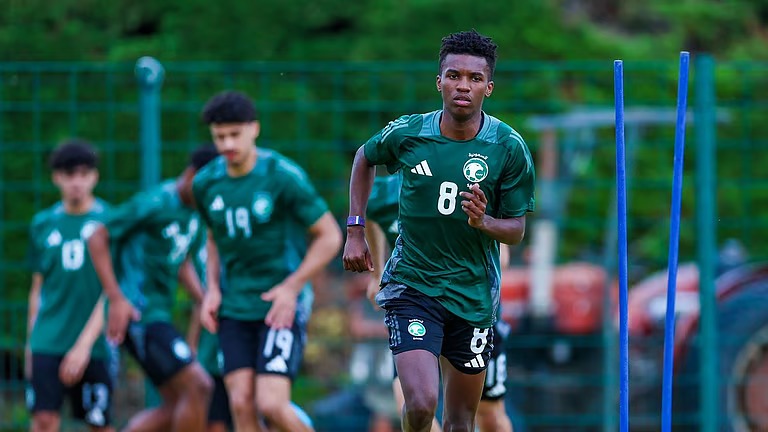 الأخضر الأولمبي يفتتح مشواره في بطولة “تولون” بمواجهة فرنسا