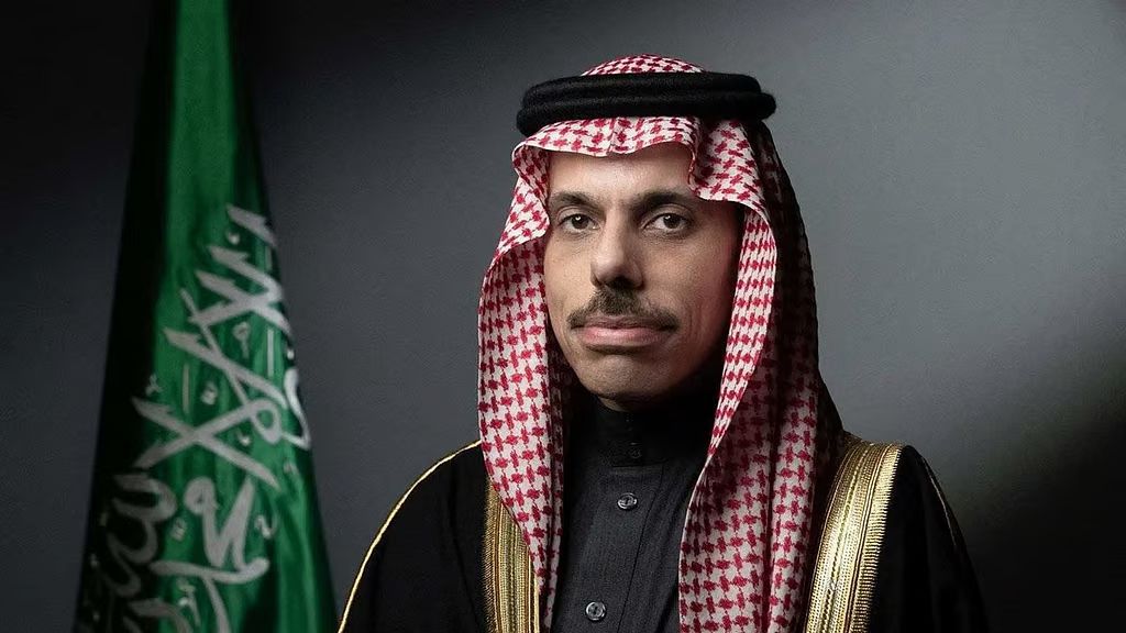 وزير الخارجية يصل الدوحة للمشاركة في اجتماع طارئ لمجلس التعاون
