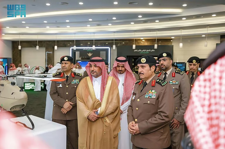 الفريق البسامي يدشّن عددًا من خدمات الأمن العام في منصة “أبشر”
