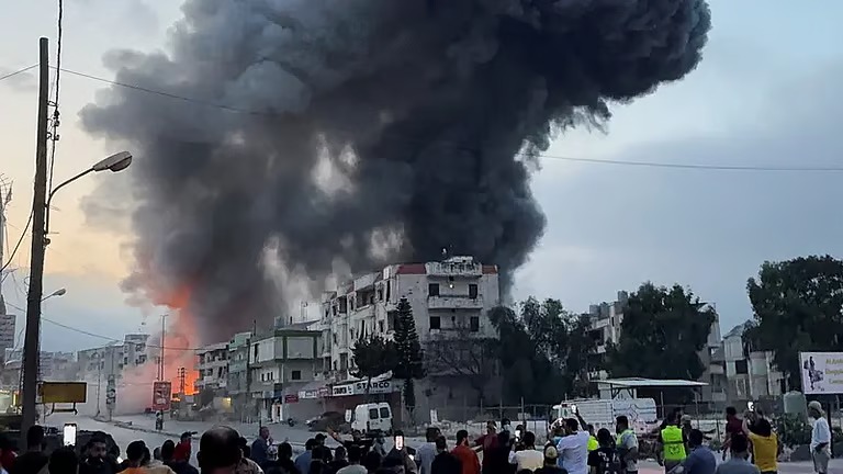 16 شهيدًا.. جراء قصف الاحتلال الصهيوني على قطاع غزة
