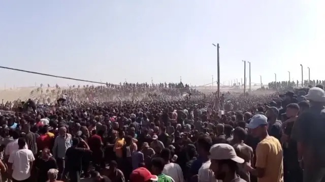 15 شهيدًا.. في قصف الاحتلال على منتظري المساعدات وسط قطاع غزة