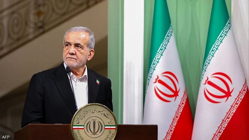 “الرئيس الإيراني” يتهم إسرائيل بمحاولة اغتياله ويعلن الانفتاح على مفاوضات نووية مشروطة