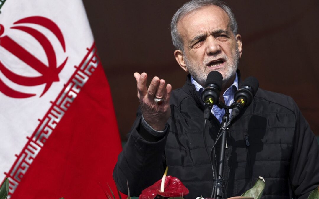 الحرس الثوري يهاجم الرئيس الإيراني “بزشكيان” بسبب تصريحاته
