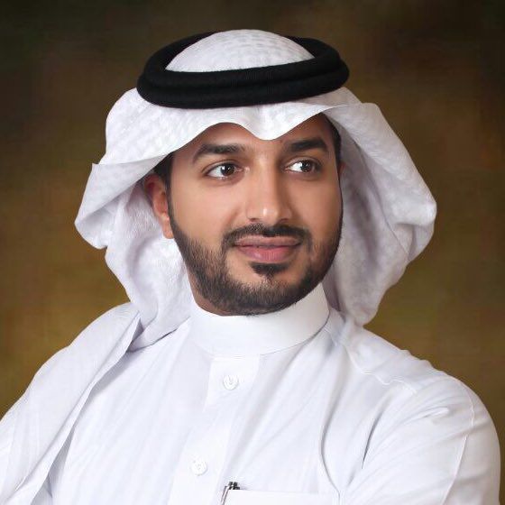 القانوني سعد بن مرعي القرني يقدّم جلسة عن الإجراءات القانونية في الموارد البشرية”