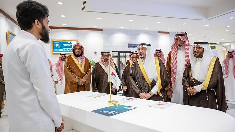 أمير القصيم يدشّن انطلاقة “ابتسامة العافية”.. وقطار كبدك يجوب المملكة للتوعية في يوم التهاب الكبد