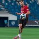 “الهلال” يواصل تحضيراته استعداداً لانطلاق الموسم الجديد