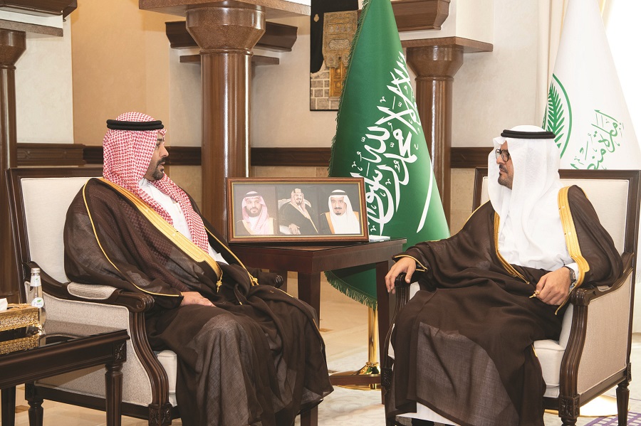 “نائب أمير مكة” يستعرض إنجازات الموارد البشرية