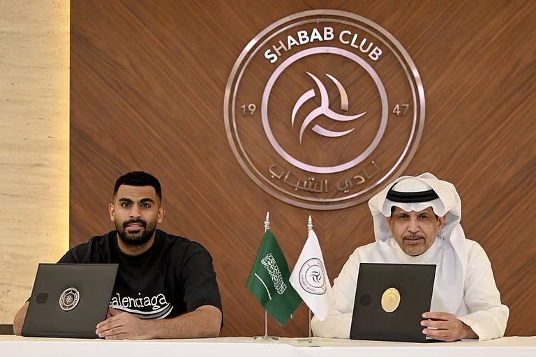 قادما من الاتحاد.. الشباب يوقّع رسميًا مع “المحاسنة”