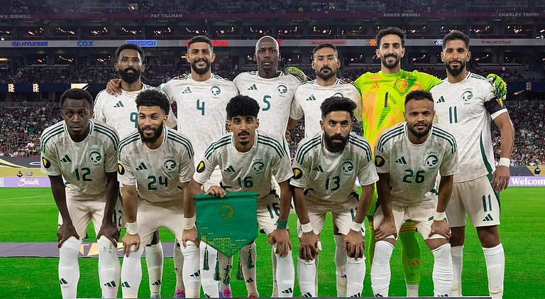 “مدرب المنتخب” يكشف قائمة الأخضر لمعسكر التشيك