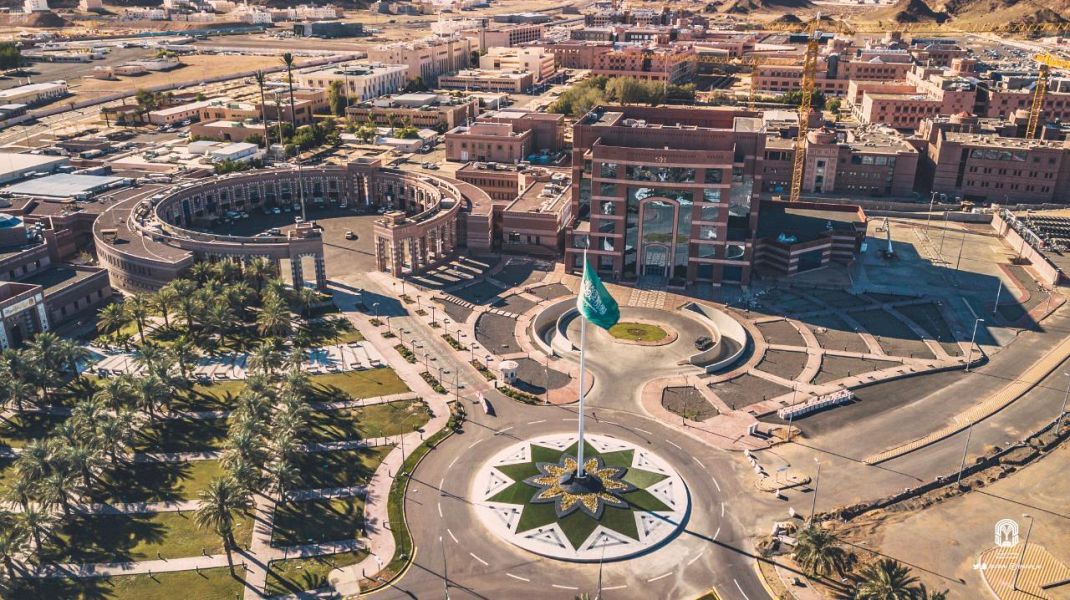 جامعة طيبة تفتح باب التسجيل في دبلوم إدارة الموارد البشرية
