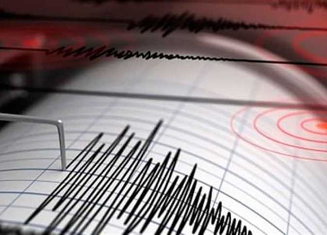 “مصر” تسجّل زلزالًا بقوة 6.2 درجات على بُعد 877 كم شمال مرسى مطروح