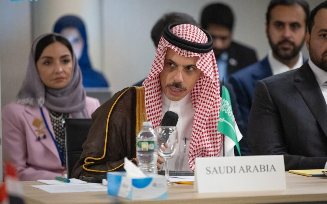 “وزير الخارجية” يشارك في الاجتماع الوزاري بشأن خطة إعمار غزة