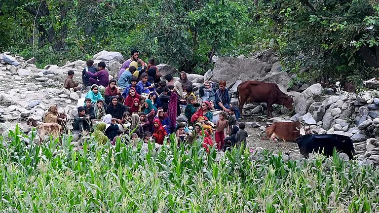 “زلزال أفغانستان” يُشرّد الآلاف ناجون يبيتون في العراء