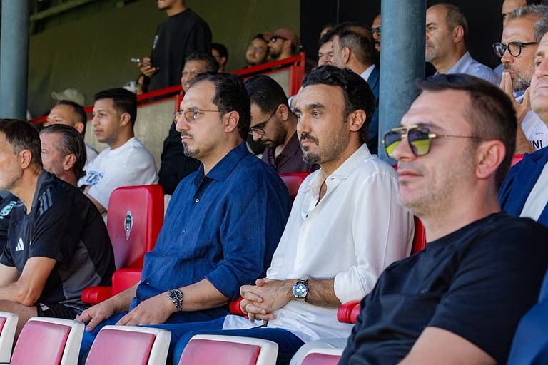 وزير الرياضة “الفيصل” يشهد مباراة الأخضر ومقدونيا