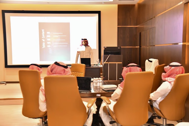 جامعة أم القرى تطلق برنامج الماجستير التنفيذي في الملكية الفكرية والابتكار وريادة الأعمال