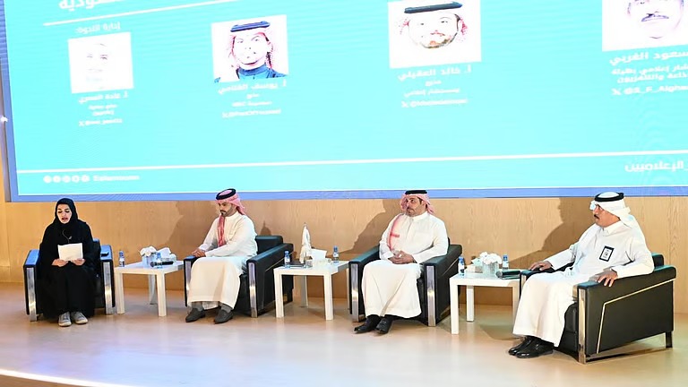 إعلاميون وخبراء يناقشون مستقبل الحوار التلفزيوني في عصر المنصات