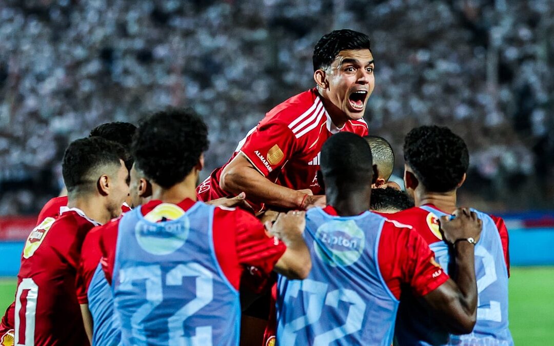 الأهلي يهزم الزمالك بثنائية في الدوري المصري