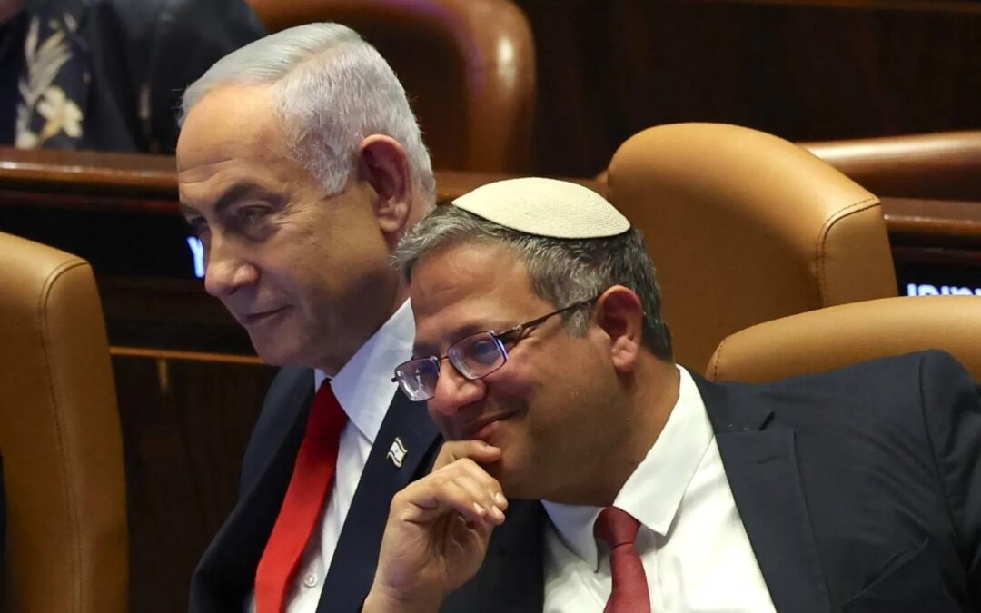 بعد عملية القدس.. وزير متطرف يدعو الصهاينة إلى حمل السلاح