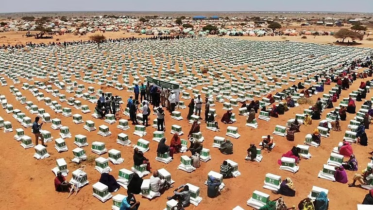 “السعودية” تتصدر المشهد الإنساني عالميًا باستراتيجيات شاملة للحد من الكوارث والأزمات