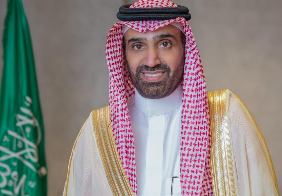 وزير”الموارد البشرية” يعتمد القواعد المنظمة لتعهيد خدمات العمالة الوافدة بين المنشآت