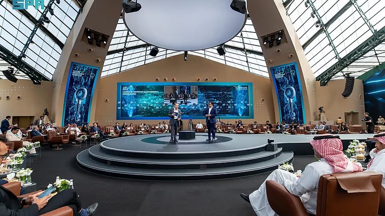 لمساعدة الحكومات على تصميم سياسات أذكى للمواطنين ..”مبادرة مستقبل الاستثمار” تطلق منصة “SAGE”